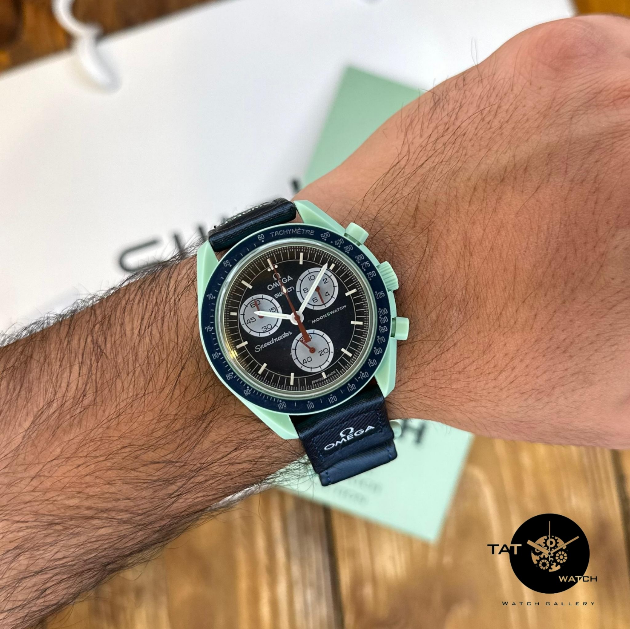 ساعت مردانه زنانه امگا سواچ زمین Earth سه موتوره کرنو با جعبه ارسال omega swatch ساعت مچی