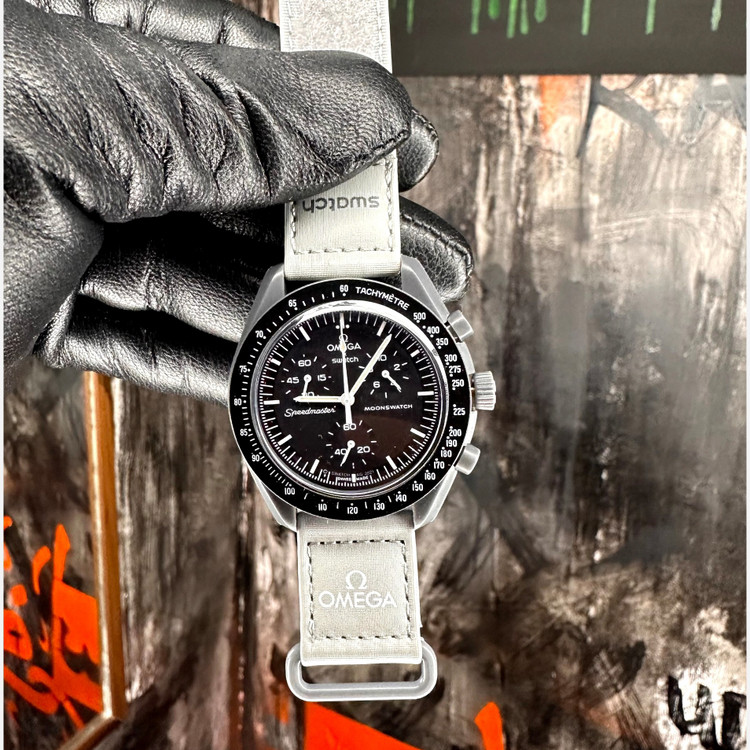 ساعت مردانه زنانه امگا سواچ رنگبندی کامل سه موتور فعال با یکسال و جعبه و omega swatch ساعت مچی