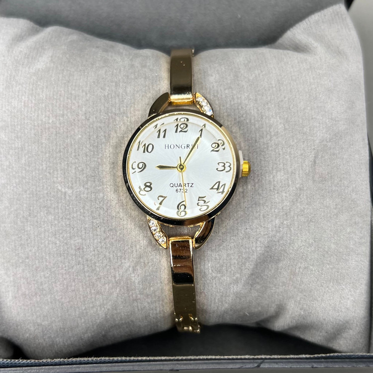 ساعت مچی زنانه دستبندی هانگری 6732
