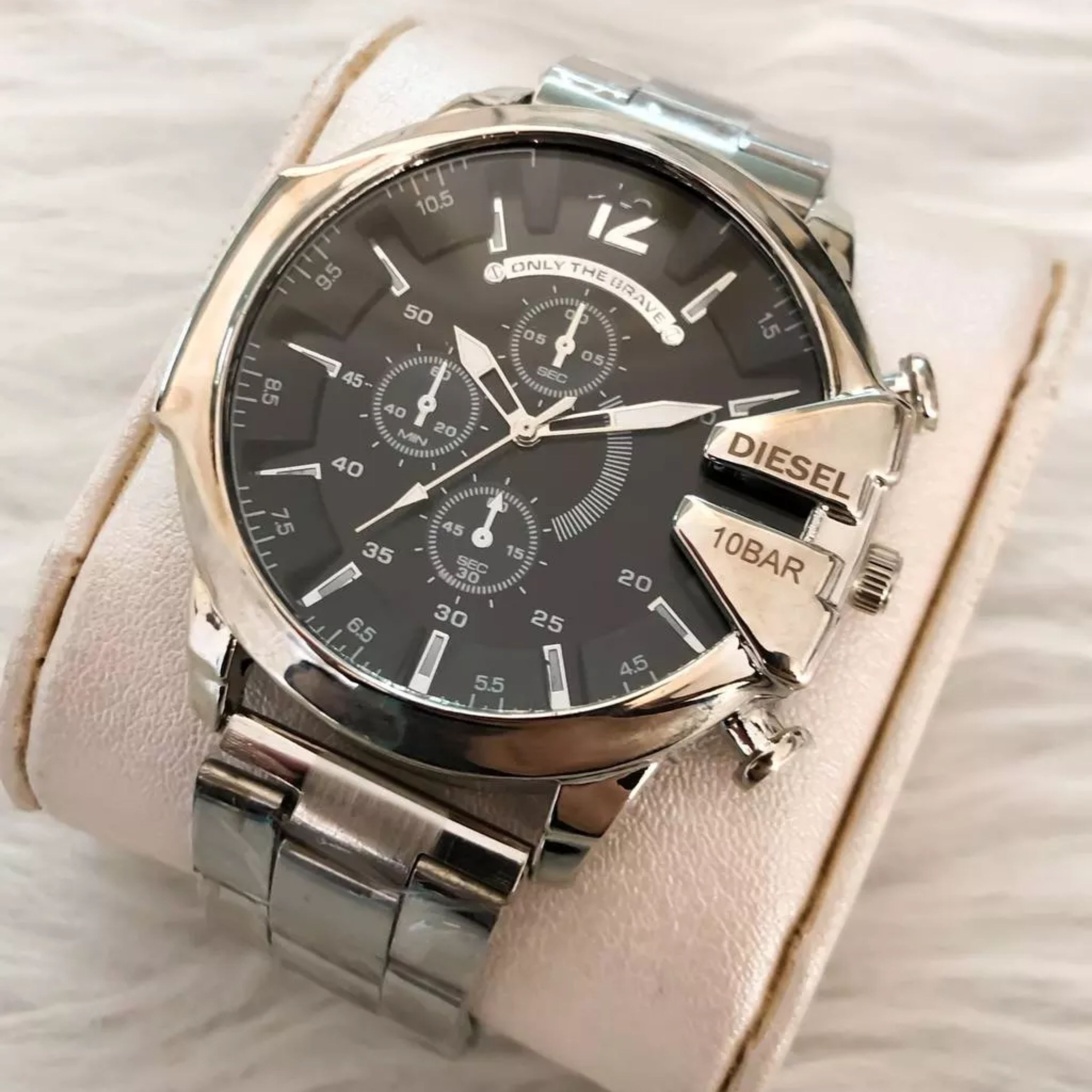 ساعت مچی مردانه دیزل شاخدار و به پخش و با