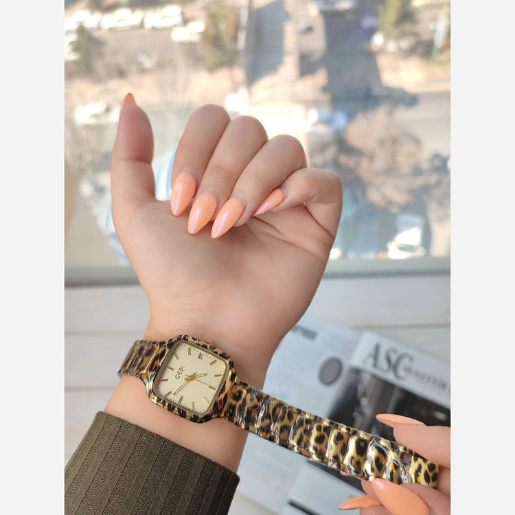 ساعت زنانه پلنگی طلایی +جعبه هدیه