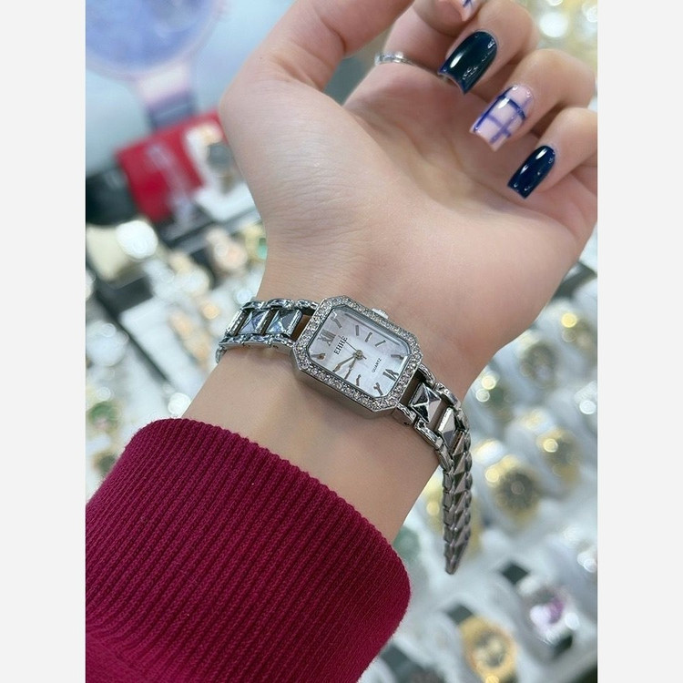 ساعت زنانه و دخترانه بند الماسی شیک و زیبا کیفیت عالی موجود در 4 رنگ