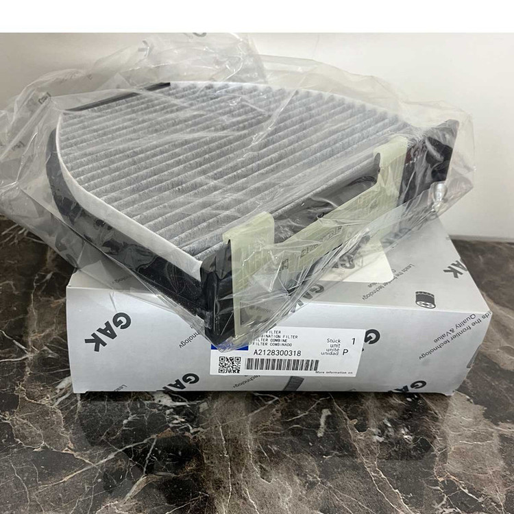 فیلتر کابین خودرو جی ای کی مدل 318 مناسب برای بنز CLS/E/C class