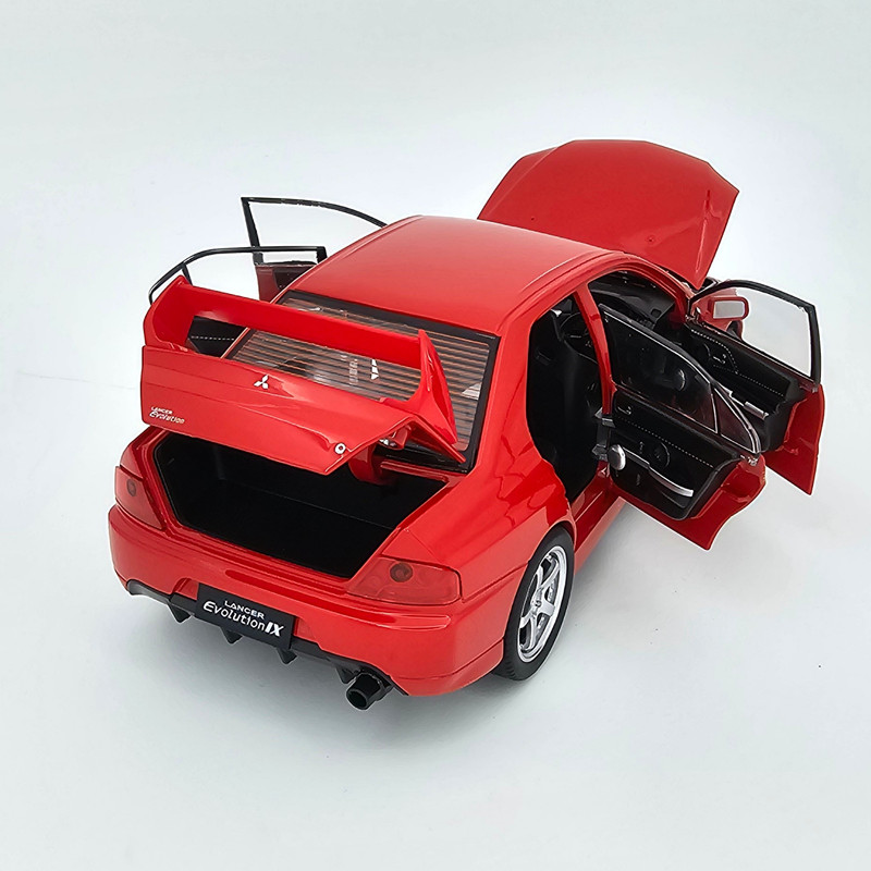 ماشین بازی مدل میتسوبیشی لنسر mitsubishi lancer