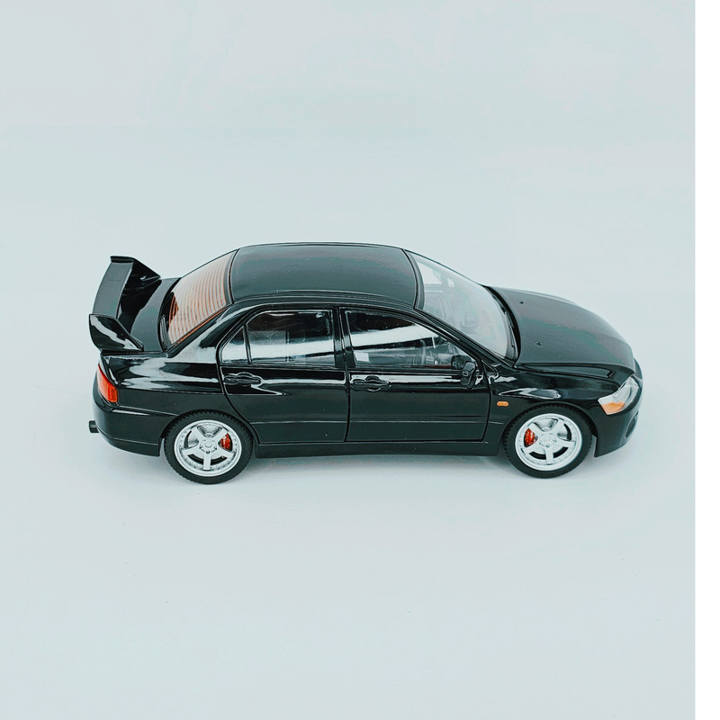 ماشین بازی مدل میتسوبیشی لنسر mitsubishi lancer