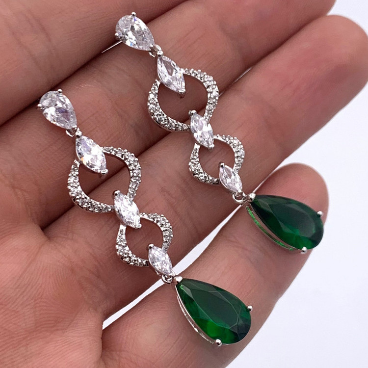 گوشواره آویز زنانه کلیو مدل جواهری KYG018
