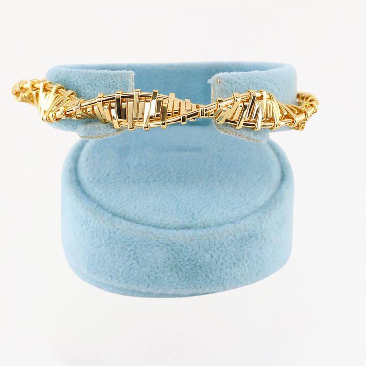 دستبند النگویی زنانه مدل پیچی کد S2AAD1132